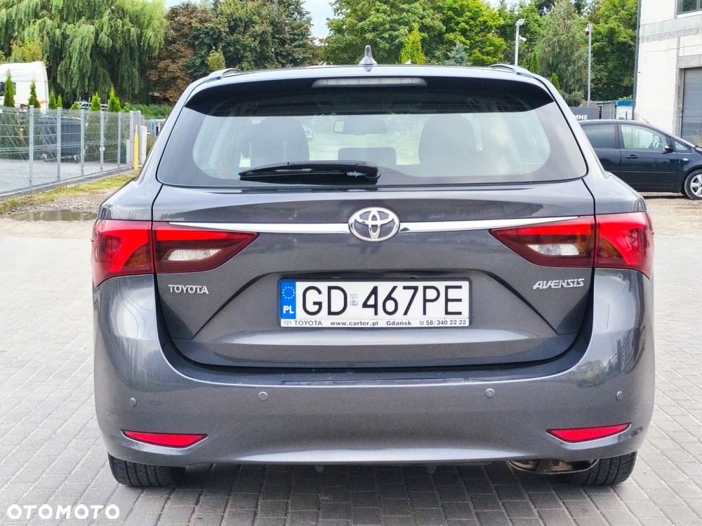 Toyota Avensis - 11