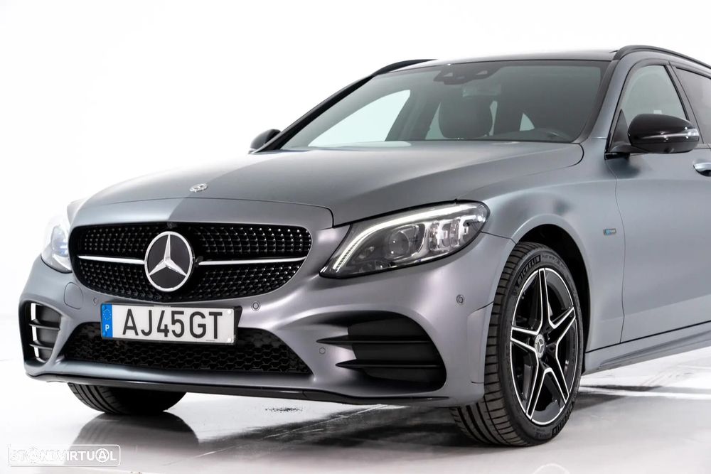 Mercedes-Benz C 300 e AMG Line - 17