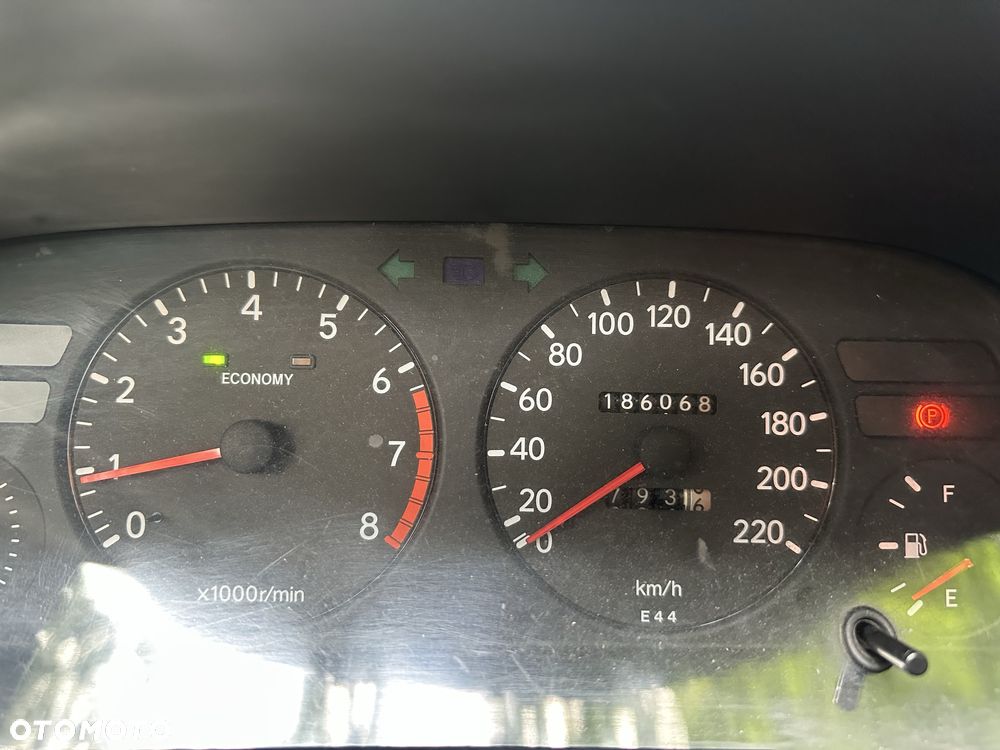 Toyota Corolla - 5