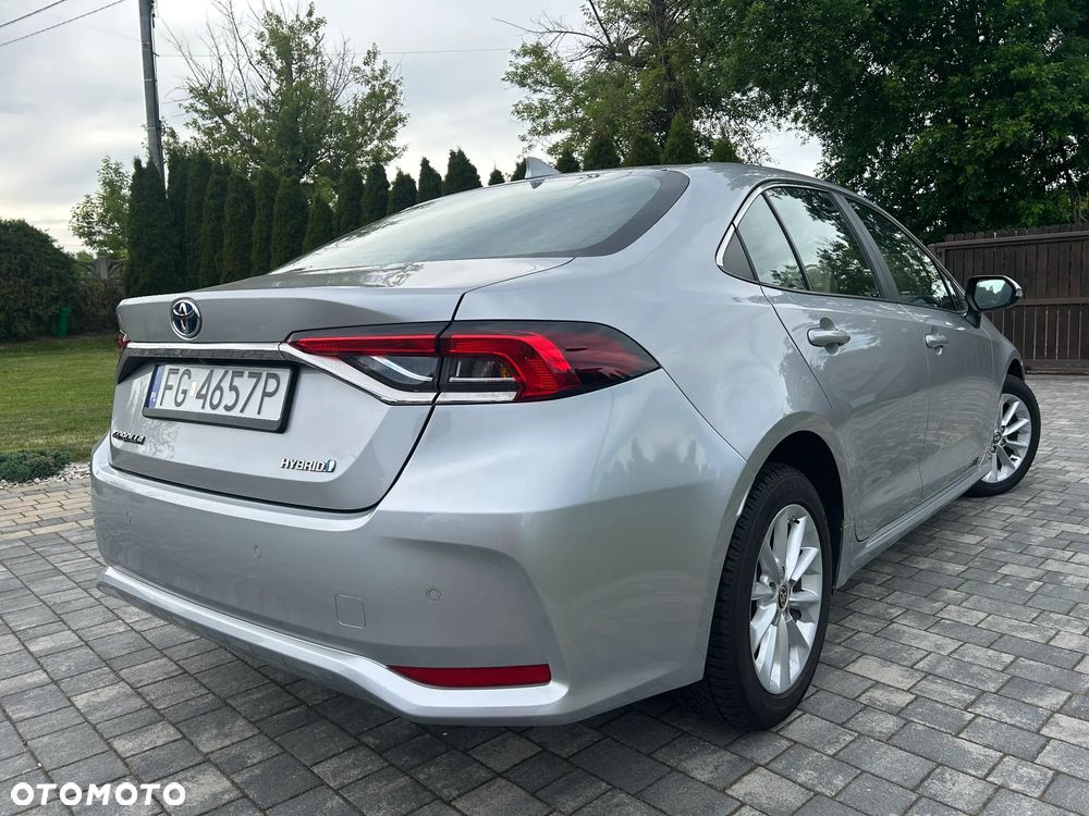 Toyota Corolla 1.8 Hybrid Comfort - 21