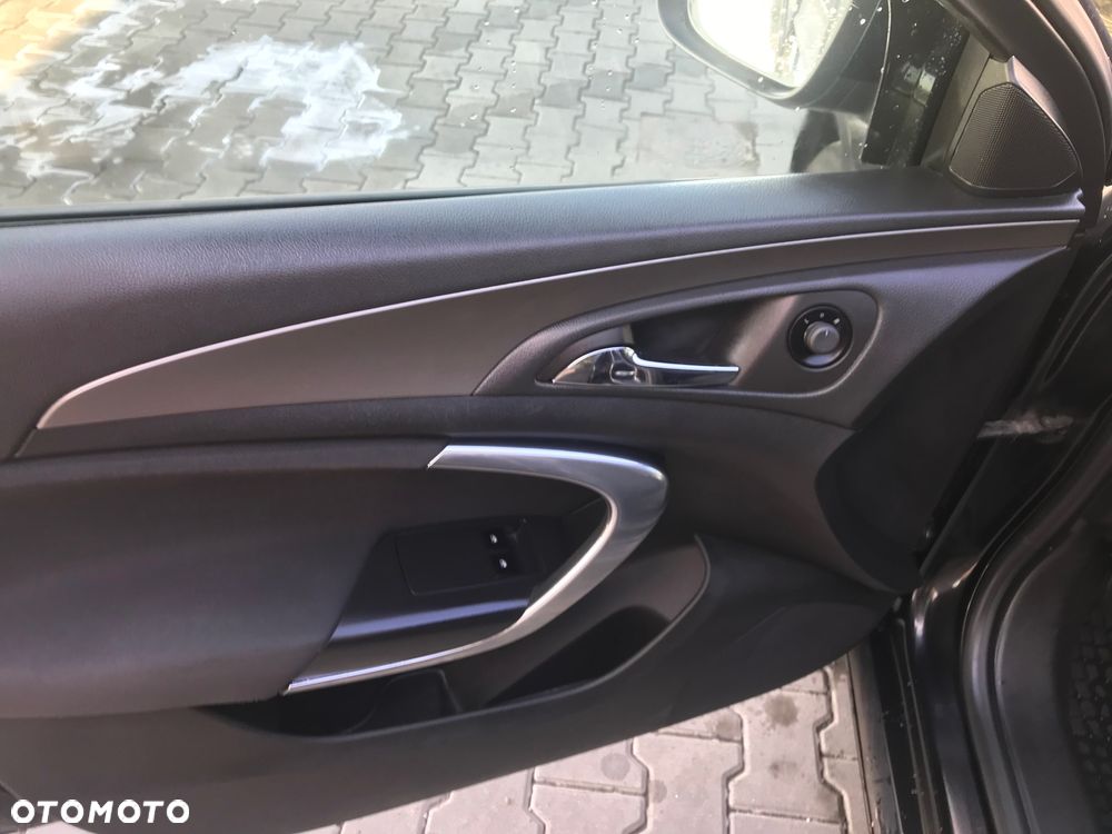 Opel Insignia - 23