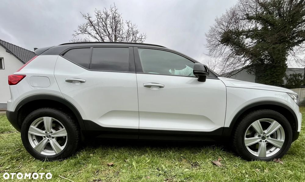 Volvo XC 40 T5 Plug-In Hybrid R-Design - 6