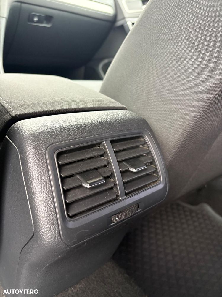Volkswagen Golf - 13