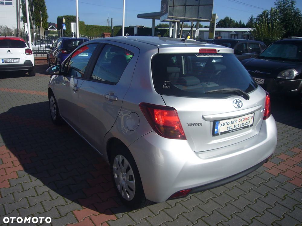 Toyota Yaris 1.33 Active - 9