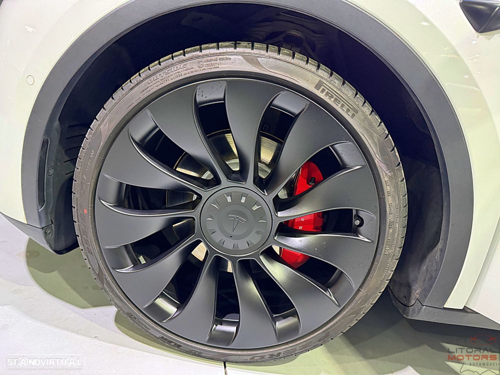 Tesla Model Y Performance Tração Integral - 13