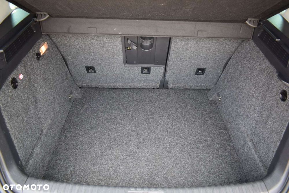 Volkswagen Tiguan - 14