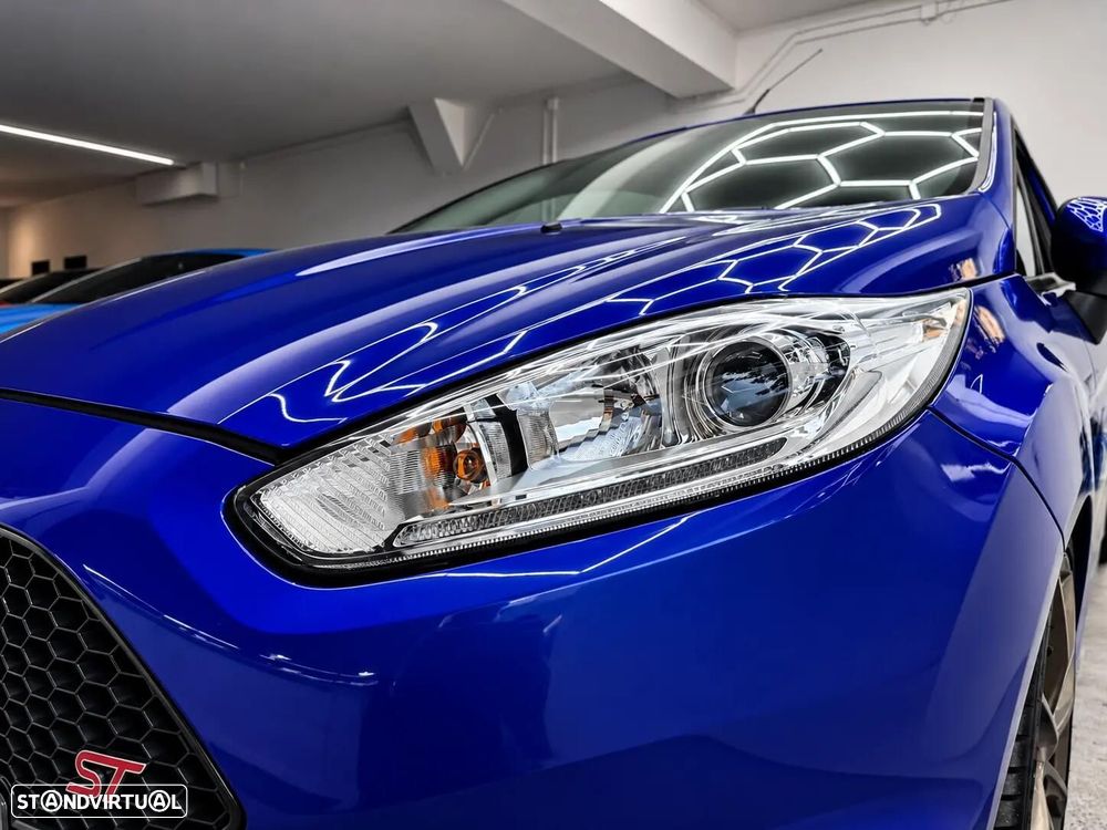 Ford Fiesta 1.6 EcoBoost c/ Pack Pele Desportiva ST - 27