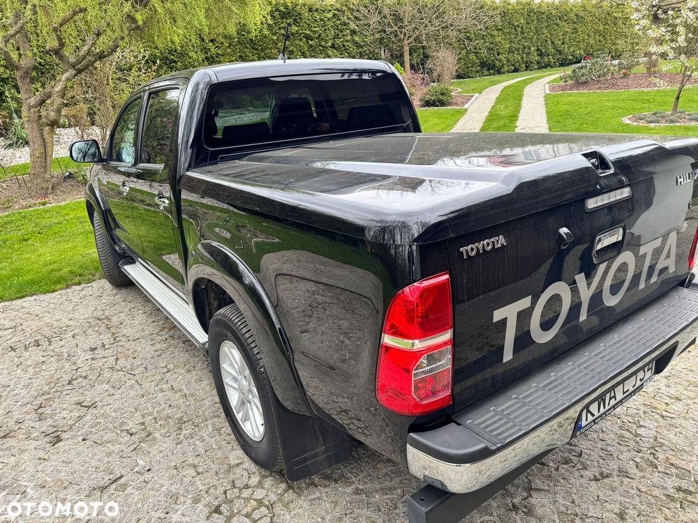 Toyota Hilux 3.0 D-4D SR5 - 2