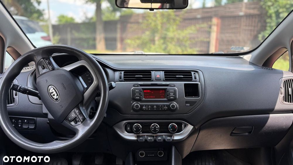Kia Rio 1.2 L - 20