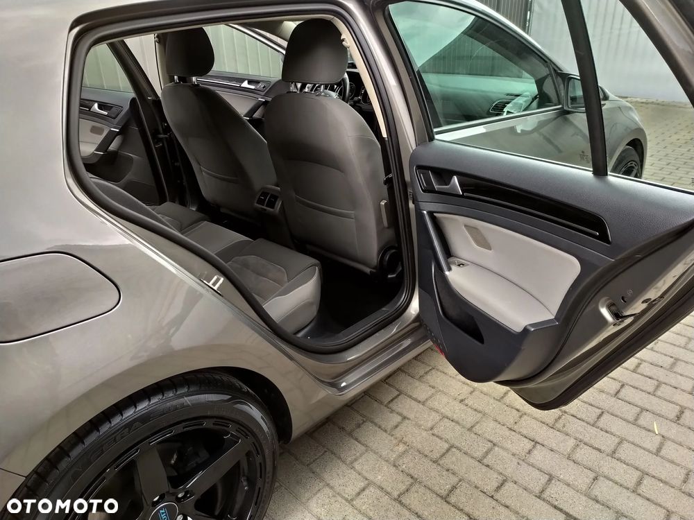 Volkswagen Golf 1.4 TSI DSG Comfortline - 24