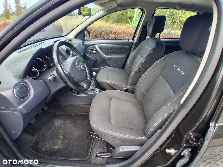 Dacia Duster 1.6 16V 4x4 Laureate - 10
