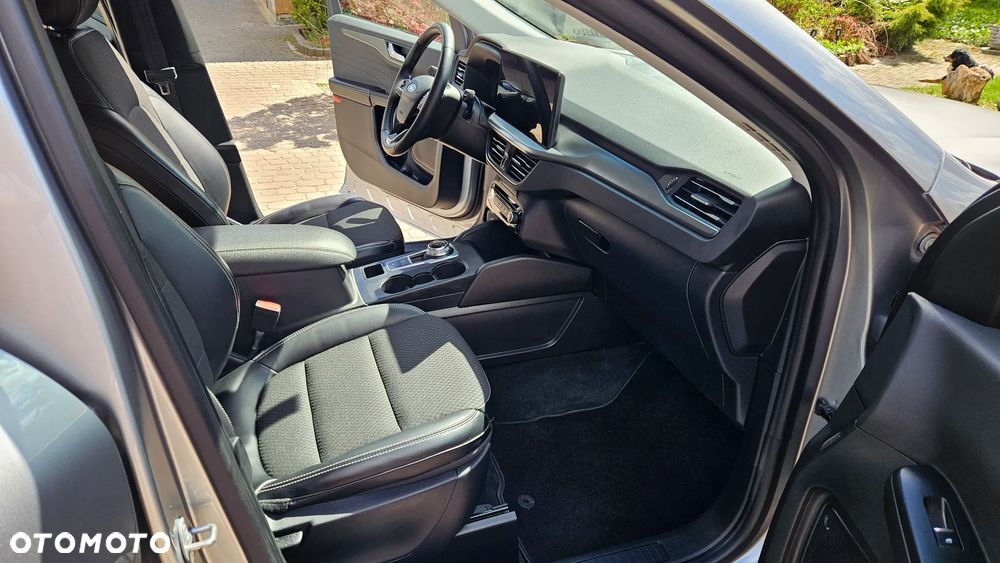 Ford Kuga - 26