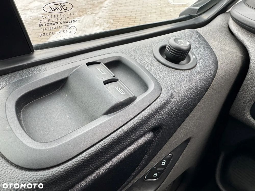 Ford Transit Custom Kombi-Van 320 L2H1 Trend - 25