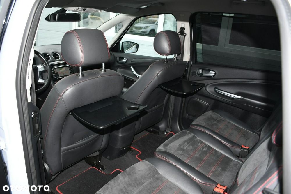 Ford S-Max - 33