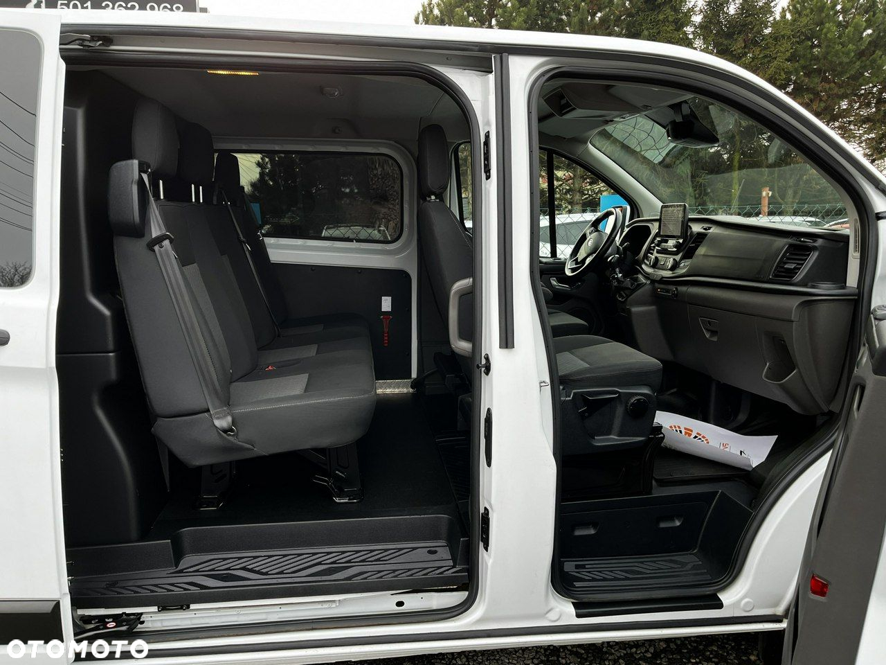 Ford Transit Custom - 11