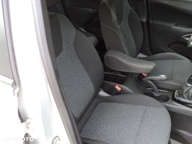 Opel Crossland X - 11