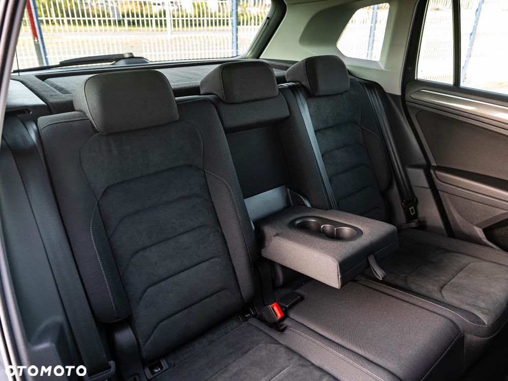 Volkswagen Tiguan - 26