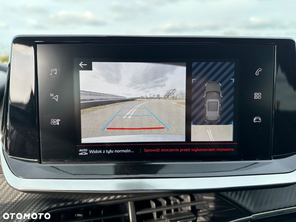 Peugeot 2008 PureTech 130 EAT8 Allure Pack - 32