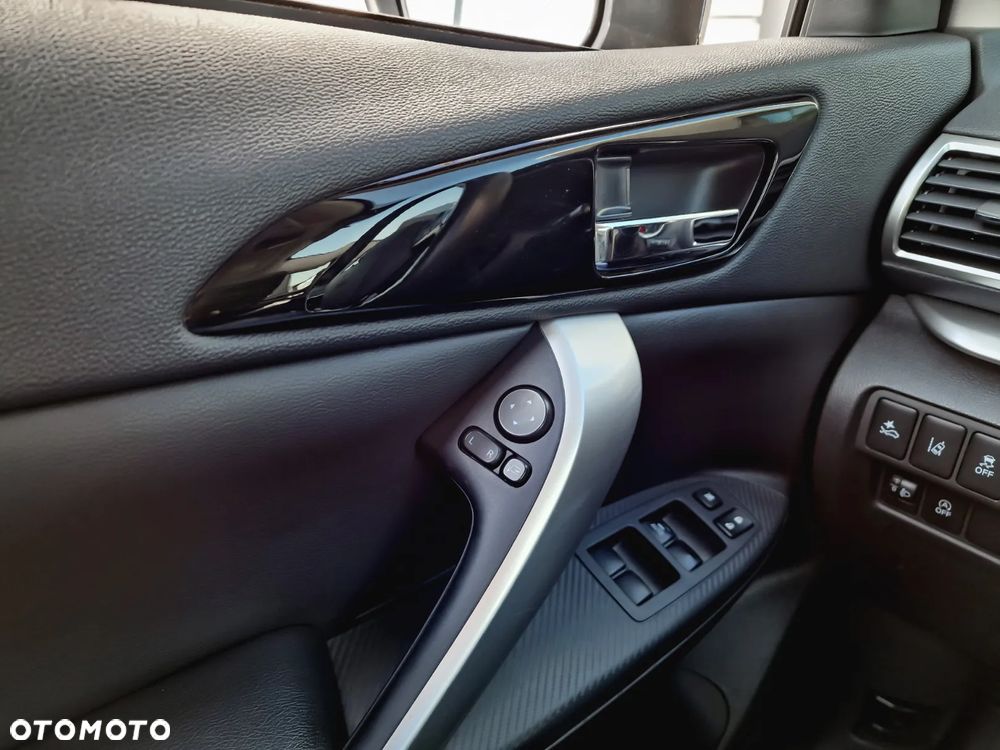 Mitsubishi Eclipse Cross 1.5 T Invite Plus CVT - 16