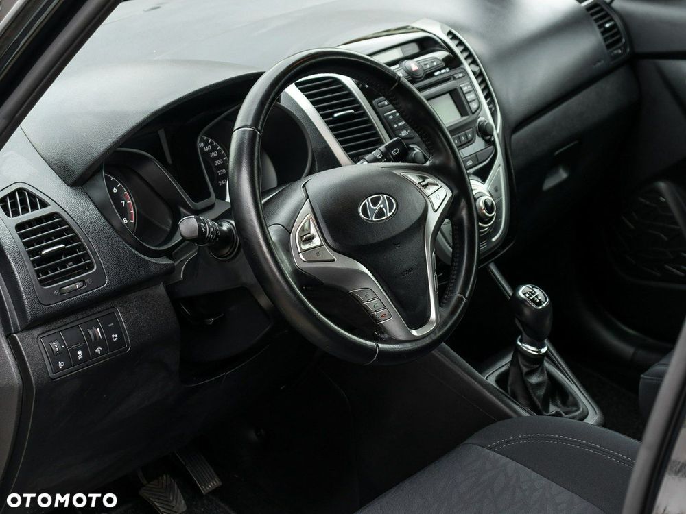 Hyundai ix20 1.4 Trend - 12