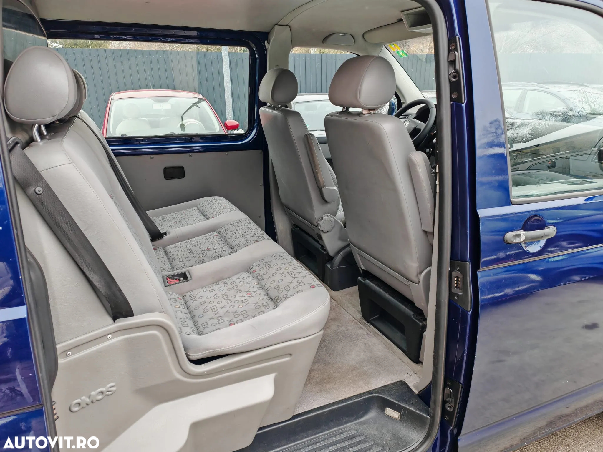 Volkswagen Transporter - 9