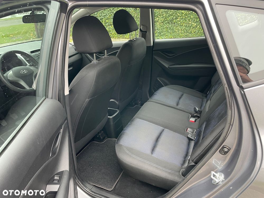Hyundai ix20 1.4 blue Space - 21