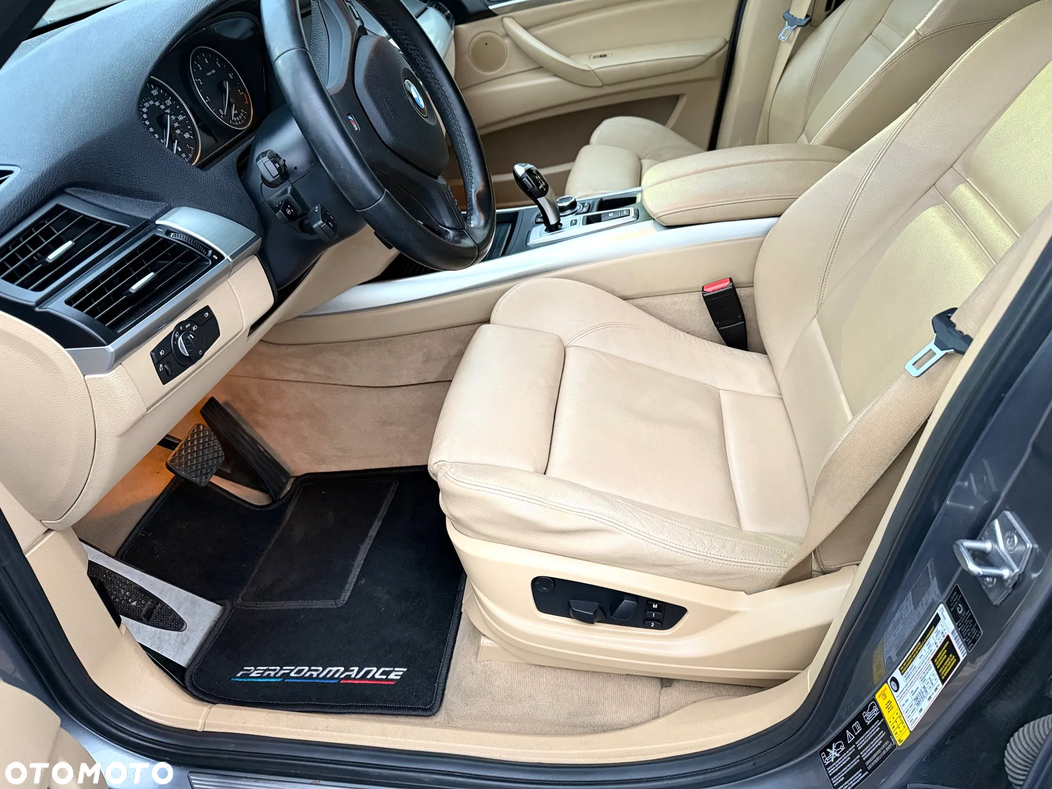 BMW X5 xDrive35i - 17