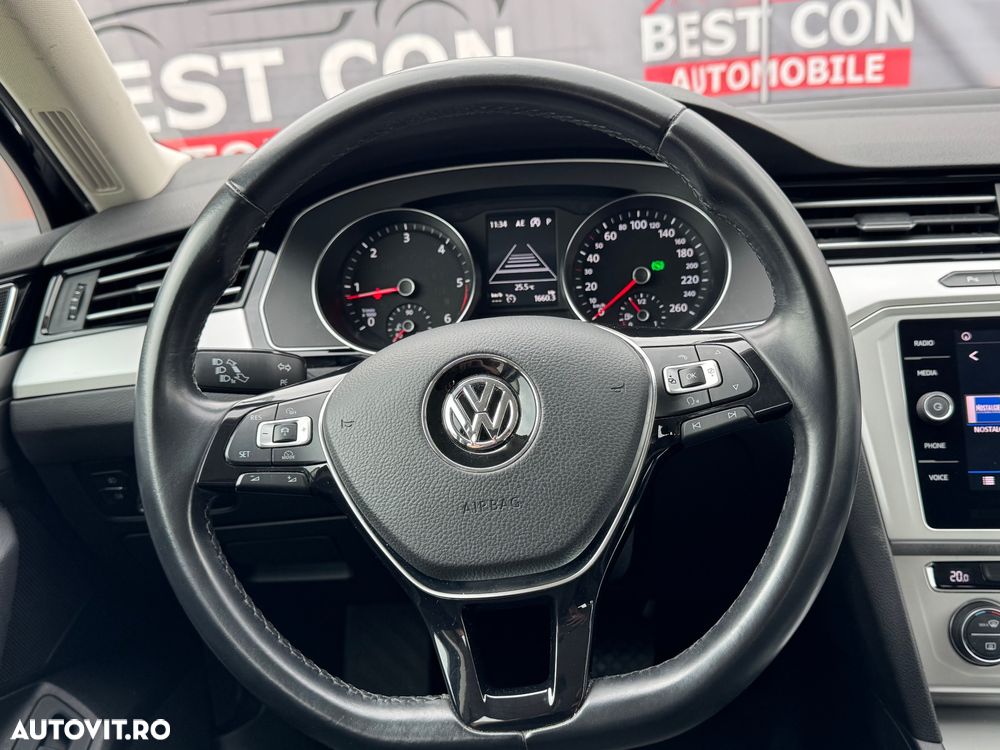 Volkswagen Passat 2.0 TDI DSG (BlueMotion Technology) Comfortline - 11