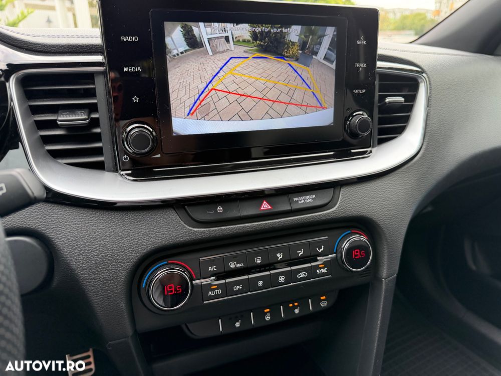 Kia Ceed 1.4 T-GDI 7DCT GT Line - 9