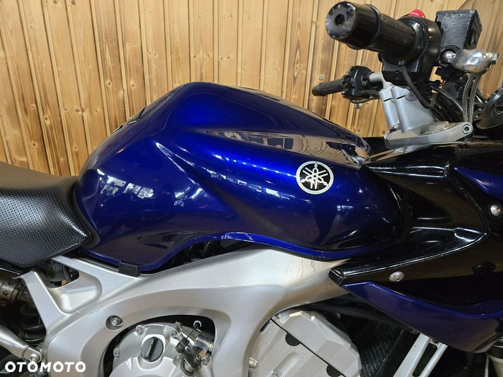 Yamaha FZ - 10