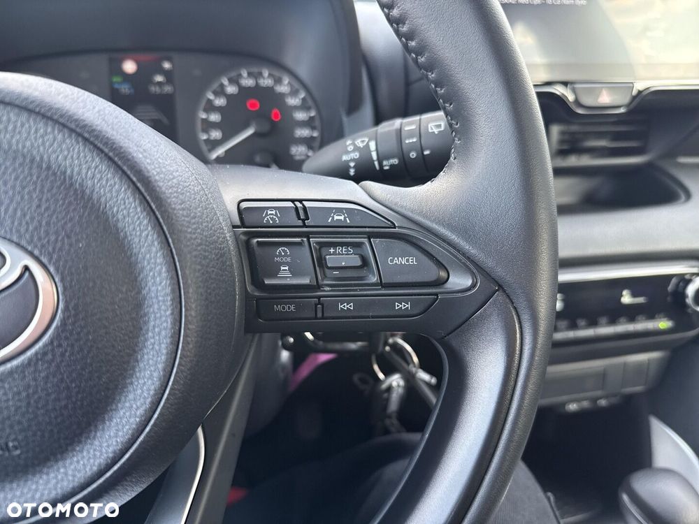 Toyota Yaris - 24