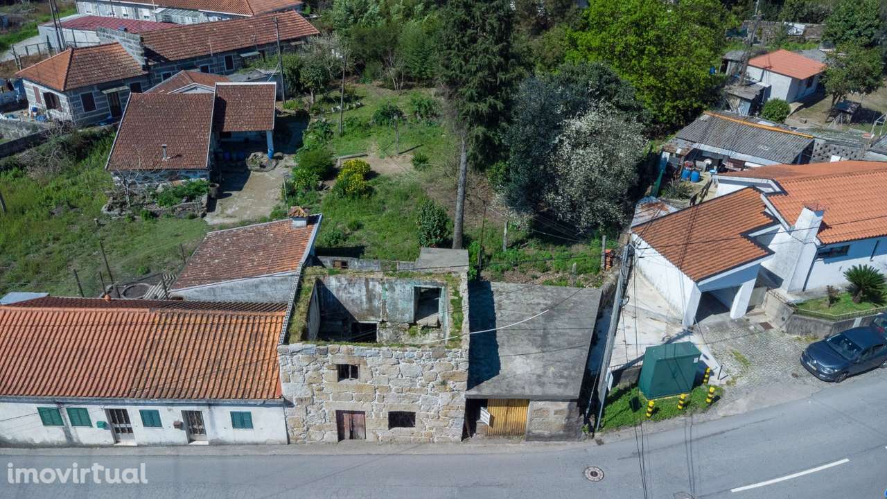Moradia para Restaurar T3 Venda em Gondar,Guimarães - Grande imagem: 4/9