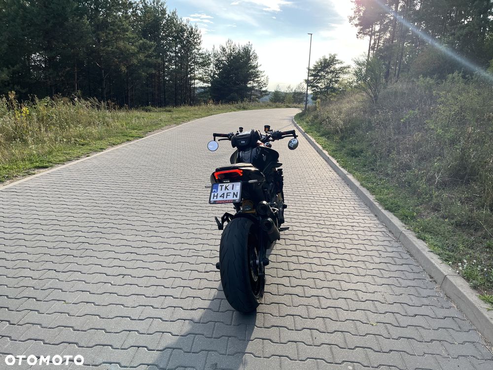 Ducati Monster - 4