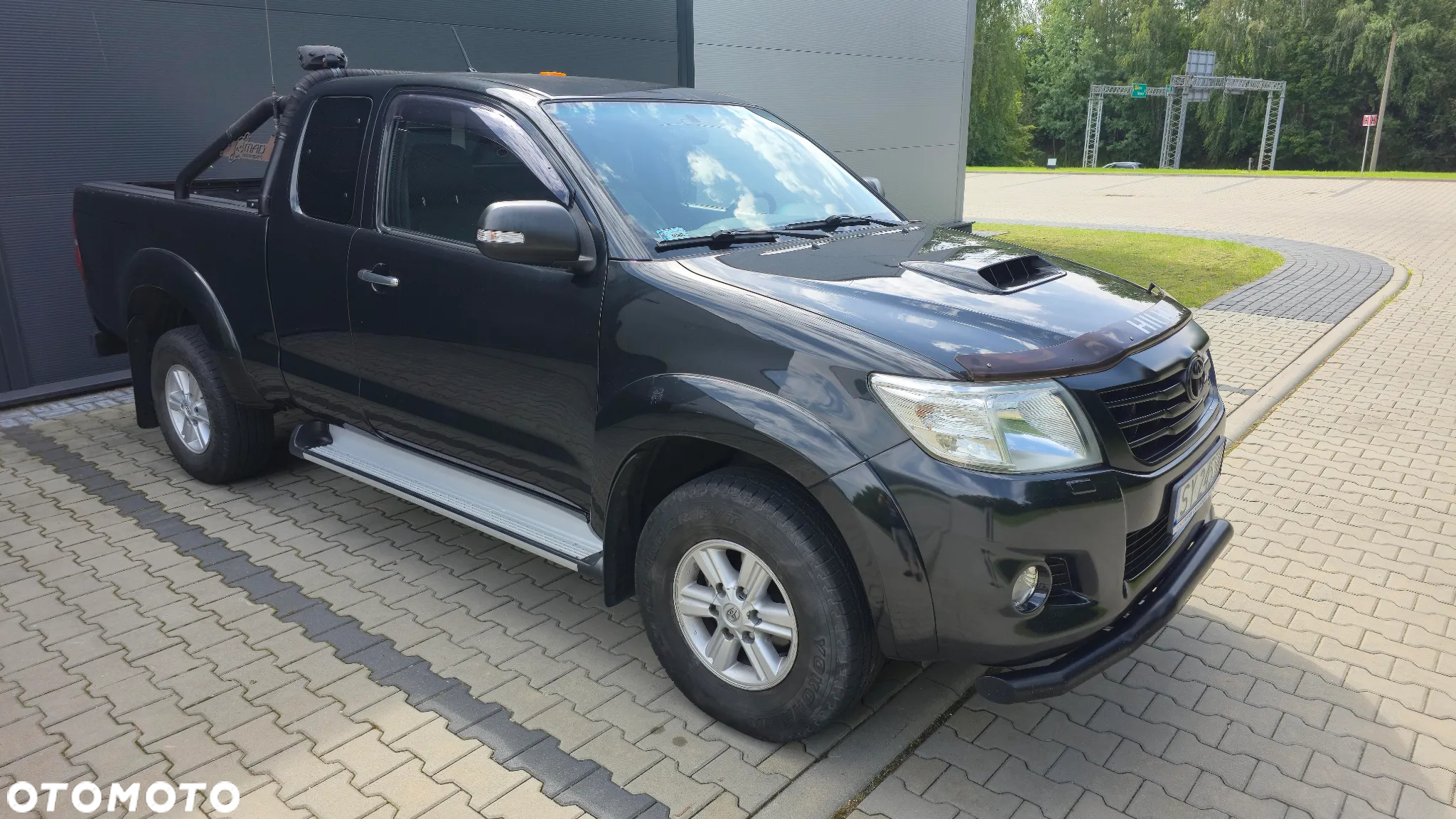 Toyota Hilux 2.5 D-4D SR - 5
