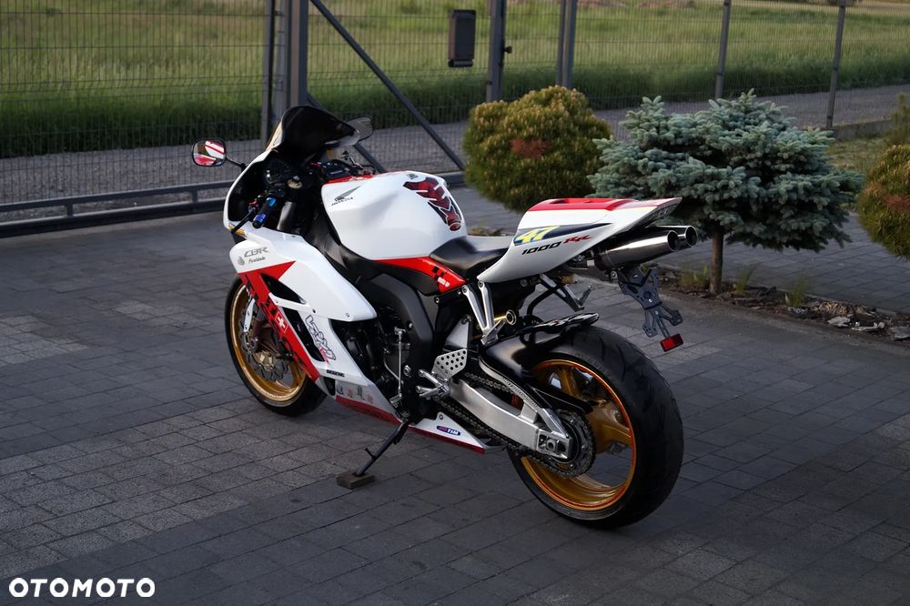 Honda CBR - 9