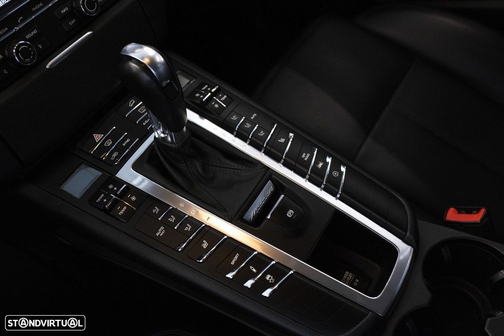 Porsche Macan - 25