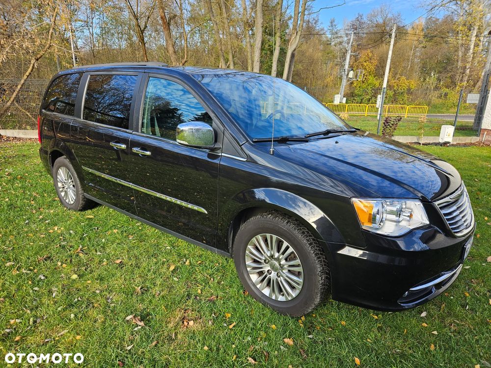 Chrysler Town & Country 3.6 Touring - 1