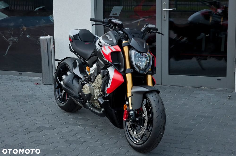 Ducati Diavel - 36