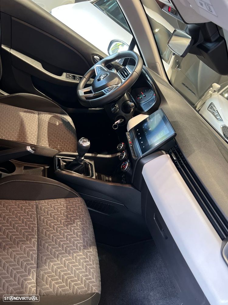 Renault Clio - 30
