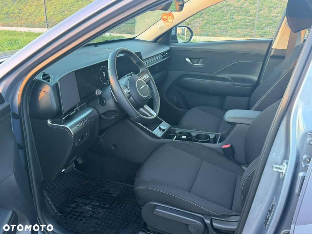 Hyundai Kona - 16