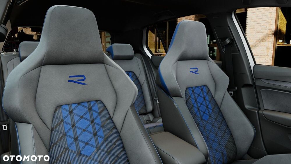 Volkswagen Golf - 10