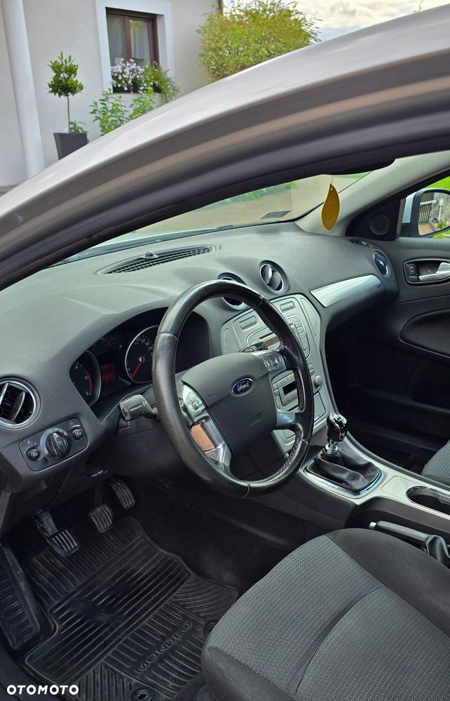 Ford Mondeo 2.0 TDCi Titanium - 9