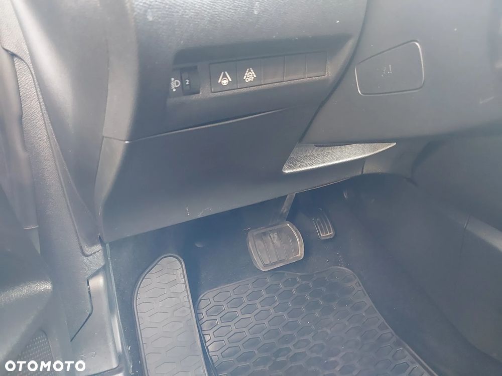 Peugeot 208 1.2 PureTech Allure S&S EAT8 - 3