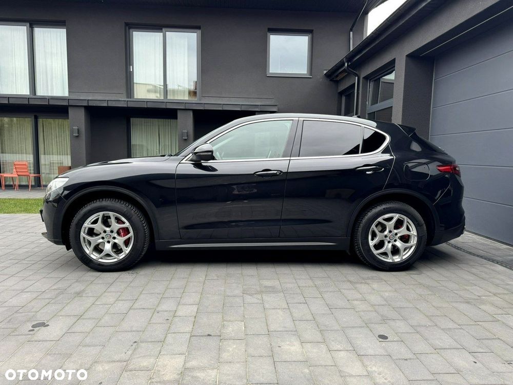 Alfa Romeo Stelvio - 7