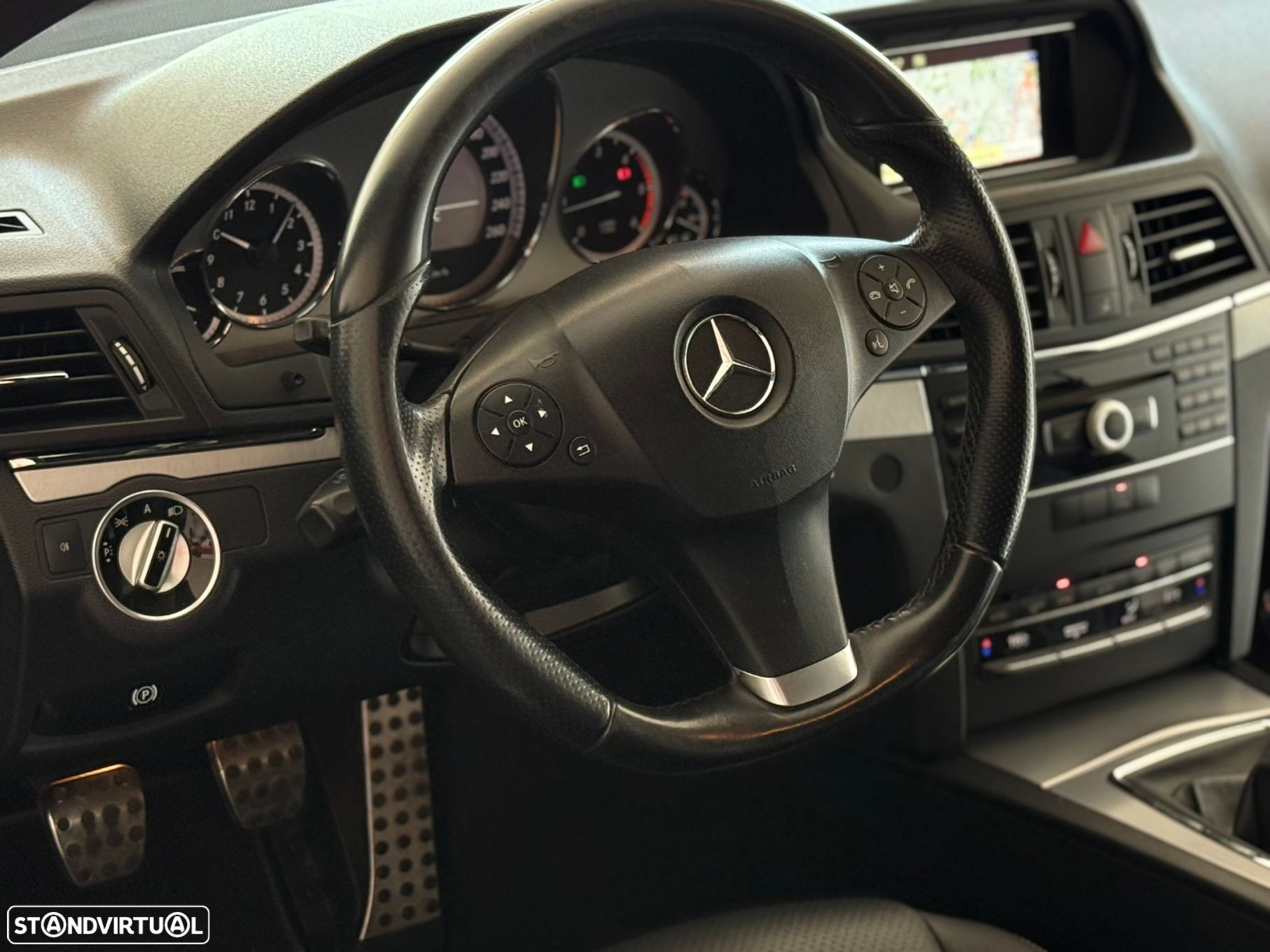 Mercedes-Benz E 250 - 12