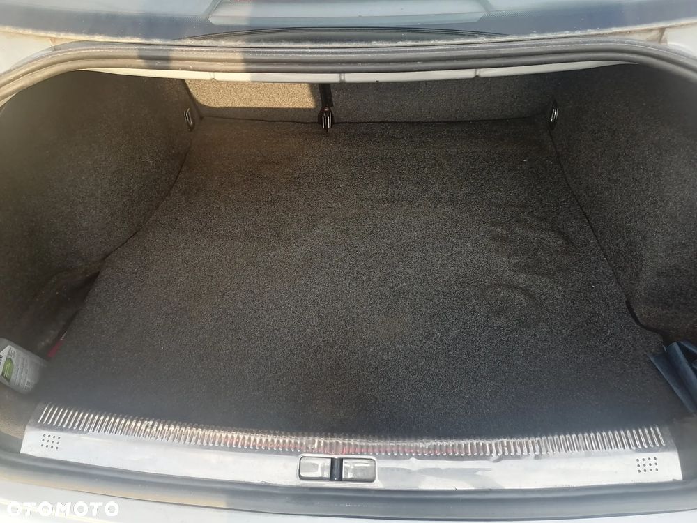 Volkswagen Passat 1.9 TDI - 18