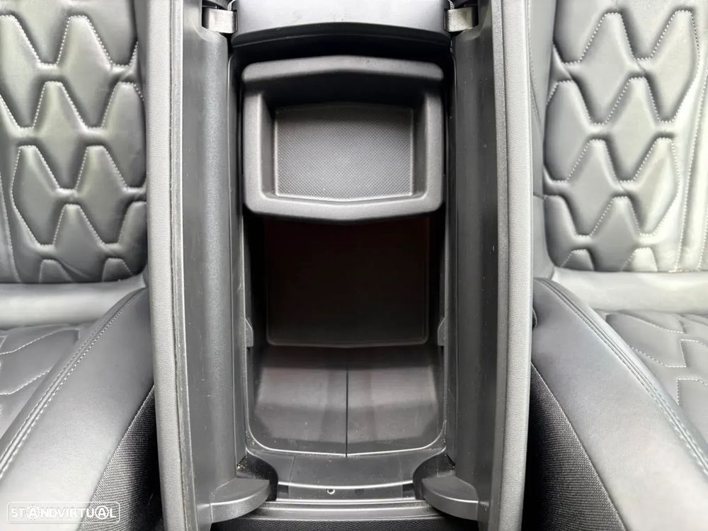 Peugeot 5008 BlueHDI 130 EAT8 GT - 12