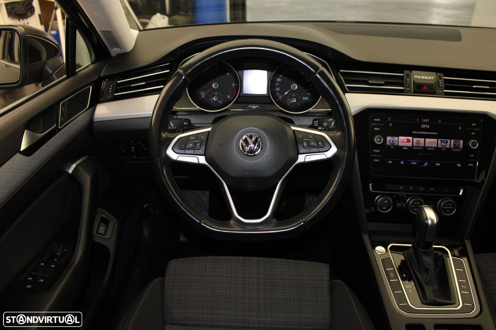 VW Passat Variant 1.6 TDI Business DSG - 10