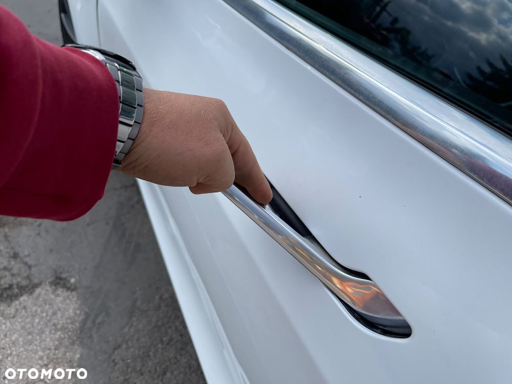 Tesla Model 3 Langstreckenbatterie Allradantrieb Dual Motor - 40
