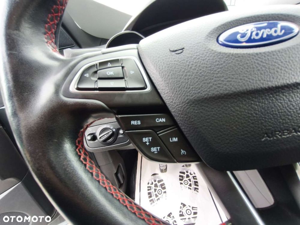 Ford Kuga - 14